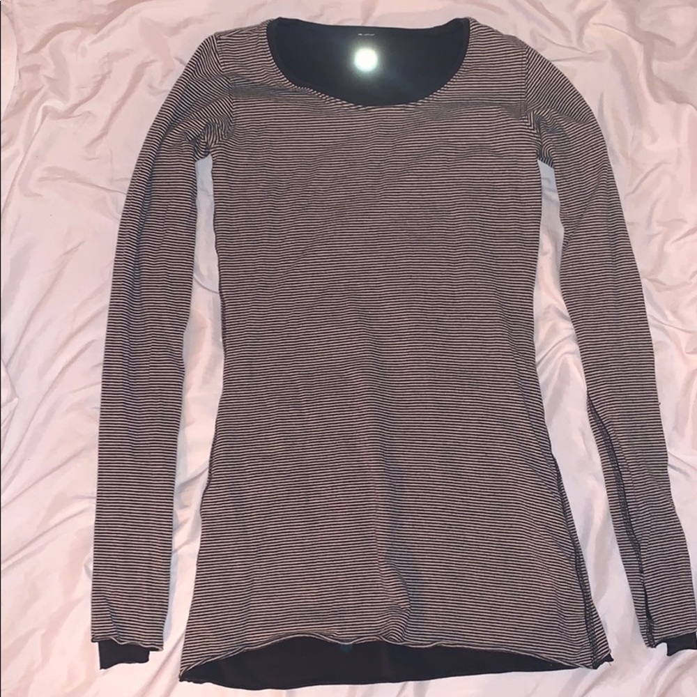 Reversible Lululemon long sleeve shirt